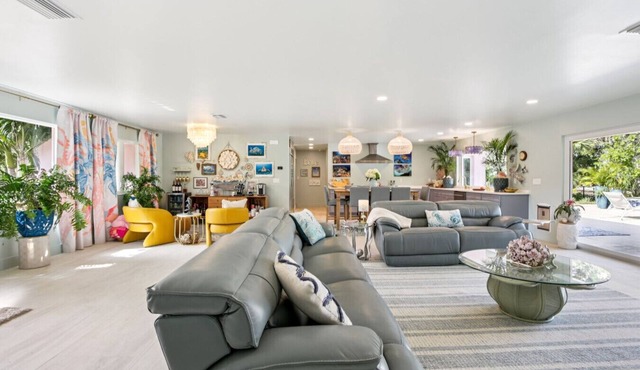 Longboat Key Waterfront: Private Heated Pool w/Soaking End & Luxury Hot Tub!
