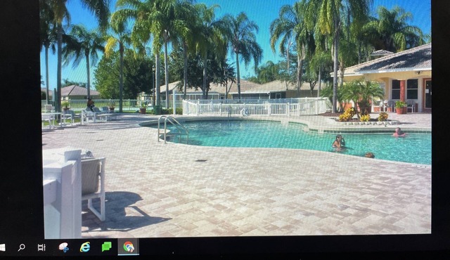 Lovely bright high ceilings condo