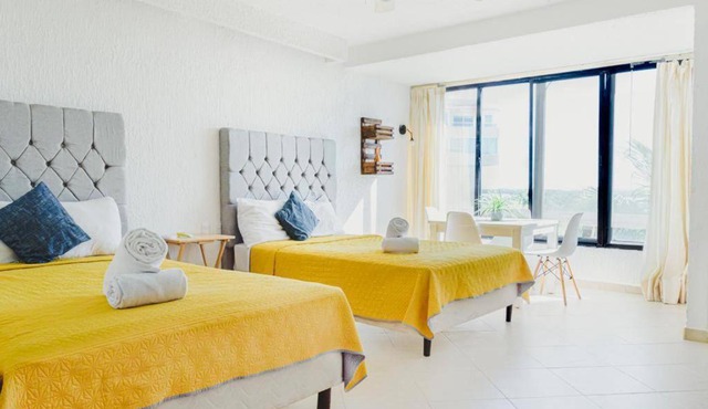 Lovely Sunset view, beach suite, Hotel Zone Sol1511