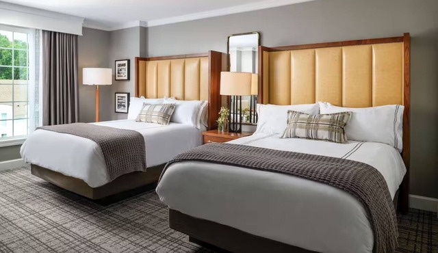 Luxurious Guest Room Near Wine Tours & Tastings – Discover Braselton’s Vineyards