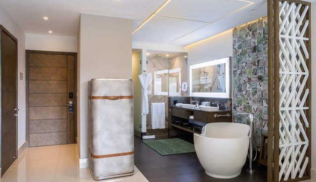 Luxurious Junior Suite right on the beach of Cancun