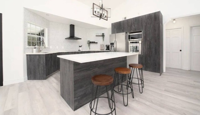 Luxury Modern Farm Style Home Near Orlando Airport