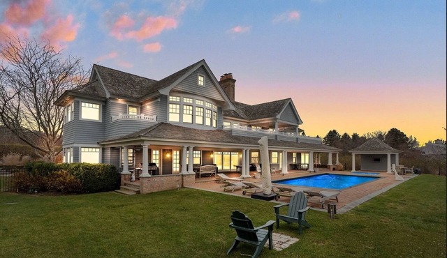 Magnificent private family retreat overlooking Lake Montauk