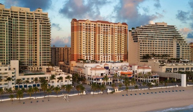 Marriott's BeachPlace Towers 2 Bedroom Villa