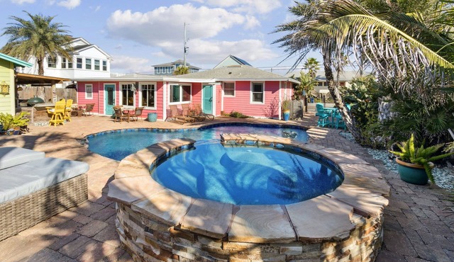 Mermaid House Directly Across from the Beach | Private Pool and Pool House | Tiki Bar