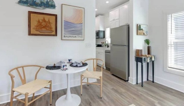 MidShipTury Cottage - 5 minutes to Sav / 10 to TYB