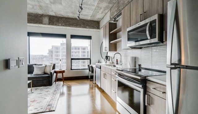 MINNeSTAY* Sable 508 - One Bedroom | North Loop | Target Center