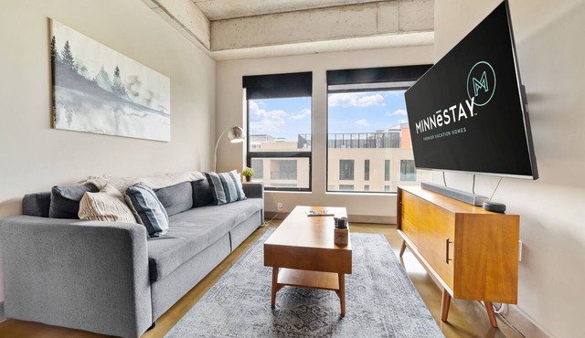MINNeSTAY* Sable 603 | North Loop | Target Center