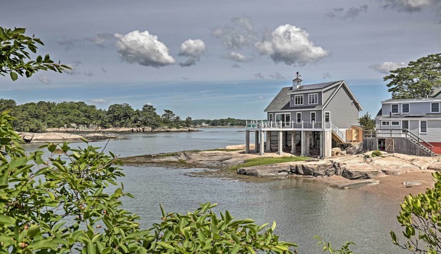 Money Island Home w/Deck, Kayak & Paddleboards!