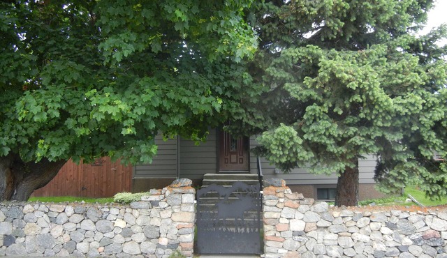 Moose Traks Come stay in Downtown Red Lodge, 2 blocks from Broadway Street