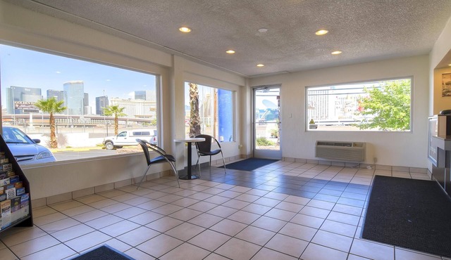 Motel 6 Las Vegas, NV – I-15 Stadium