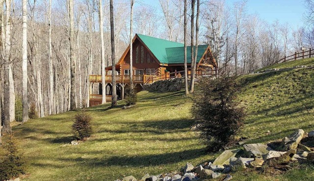 Mountain Chic Home and Ski Lodge with Deck, Fireplace, and Firepit