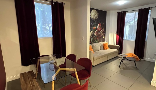 Muse Stylish Apt 2BR/3BA w/Games Table in Wynwood!