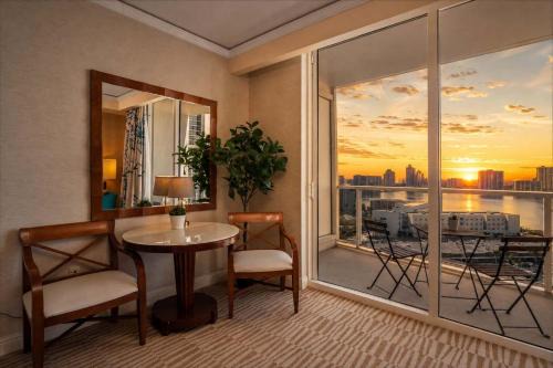 Navigate Stays Beachfront Pool Resort Sunny Isles