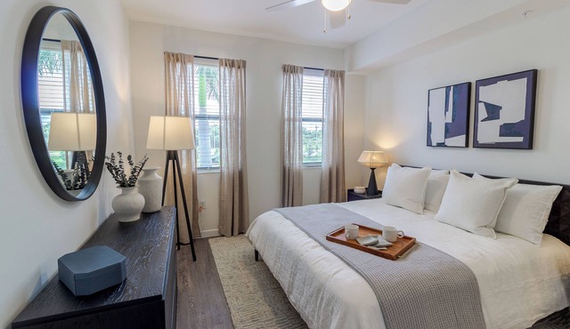 NEW Luxury 2 bedroom Apt near Downtown Fort Myers