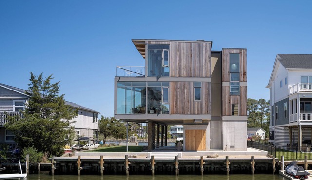 New Modernist Waterfront Home, Private Dock, Sleeps 10, Near Bethany Beach