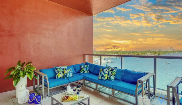 New Studio: Hollywood Beach Bliss for 2