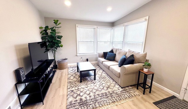 Newly Renovated 5 Bedroom/2 Bath/2 Kitchen Home