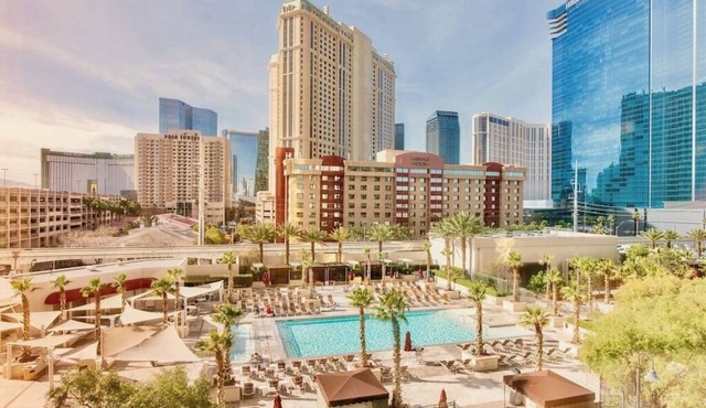 No Resort Fee | Strip Views, Pools & Parking