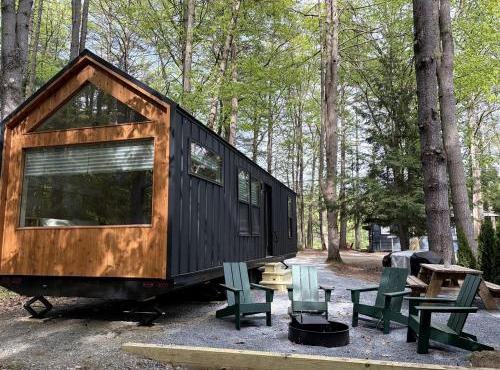 Nordic-Inspired Tiny Cabin Near Lake George & Hudson River, New York