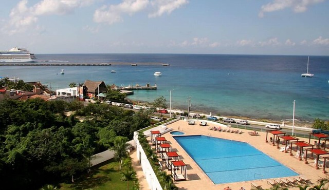 Ocean View 4,3 or2 Bedroom Luxury Condo at Palmar<Rates here are for all 4 bdrms
