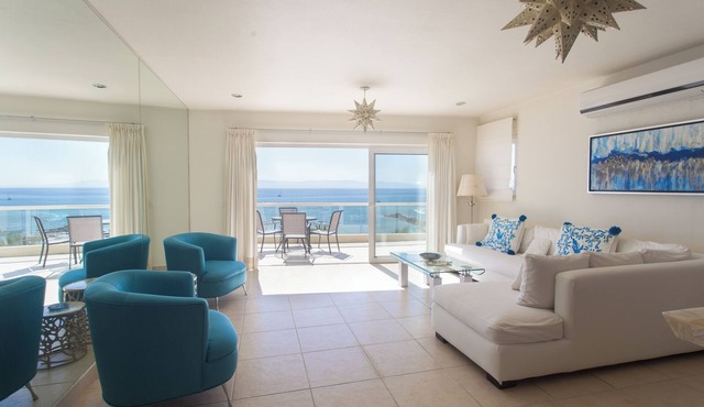 OCEANFRONT PENTHOUSE, *BREATHTAKING VIEWS*