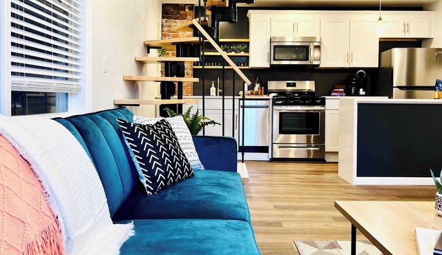 Off Street Reserved Parking, Full Kitchen, Newly Renovated