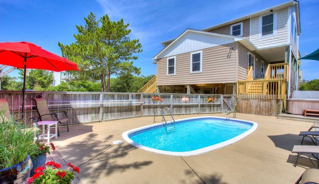 Ohana Hut: Pool, Hot Tub, 3-Min Walk to Beach