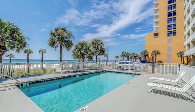 Palm & Tide | Split King | Family Beach Trip | Pool Deck Access