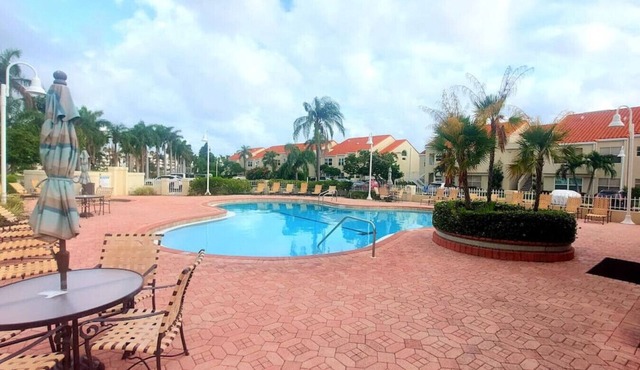Paradise Sol-2Bd/2Ba Condo on Golf Course Near Bch