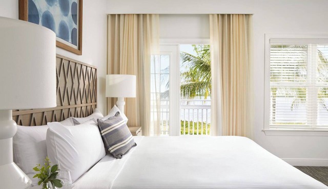 Pet Friendly Stay | Near Key West International Airport | Pool & Parking Access