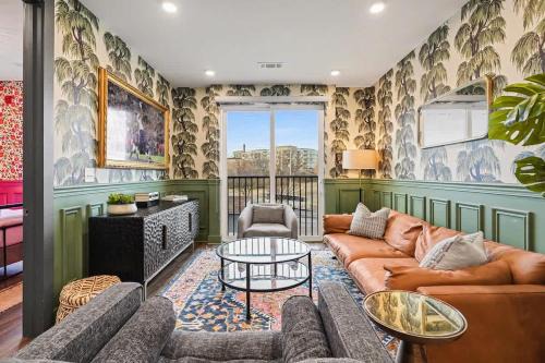 Petal & Palm-Rooftop Patio & Gym-Mins to Broadway