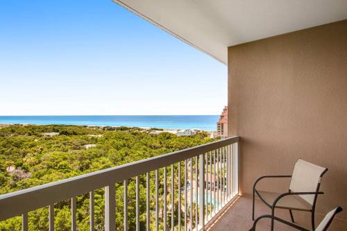 Pleasant Beach Studio with Ocean Views and Pool