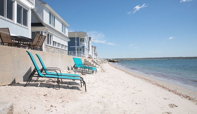 PRIVATE BEACH: BEACHFRONTS & BALCONIES @ NIANTIC W/6 QUEENS