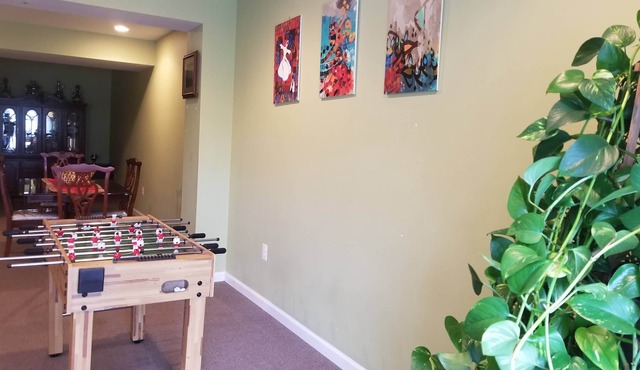 ⚡Private queen bed basement studio & patio⚡
