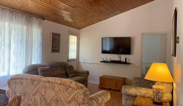 Private Waterfront 5 Acre Property, Fishing, Kayaks, Private Trail