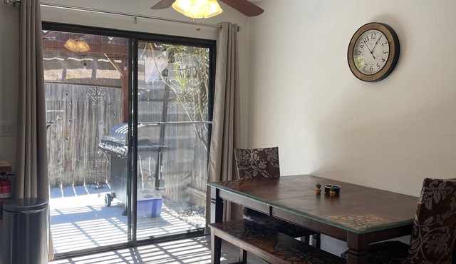 Quiet clean Gardens setting 2 bedroom 1.5 bath condo pool/hot tub