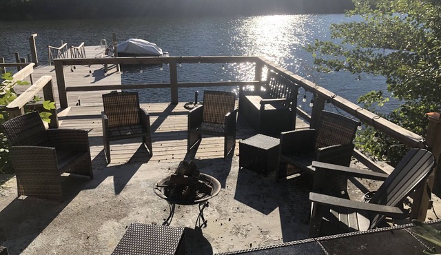 REDUCED FOR AFTER LABOR DAY - Waterfront cottage on Candlewood Lake