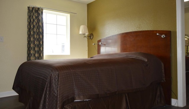 Regency Inn