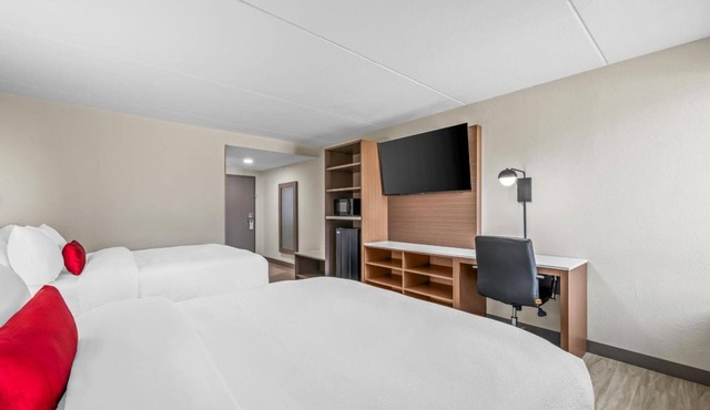 Relax in a Well-Appointed Room Perfect for Visiting Statesville District-2 miles