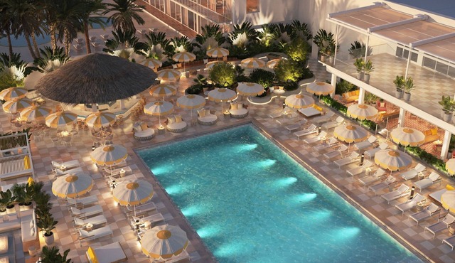 Relaxing Oasis in Sunny Isles Beach! 3 Spacious Units, Pool, Pets Allowed