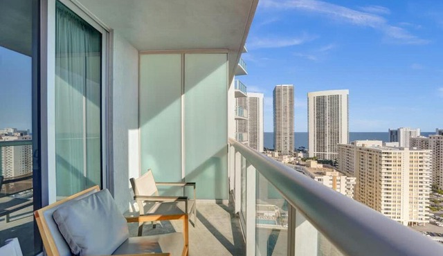 Relaxing Studio Private Balcony Pool Beach