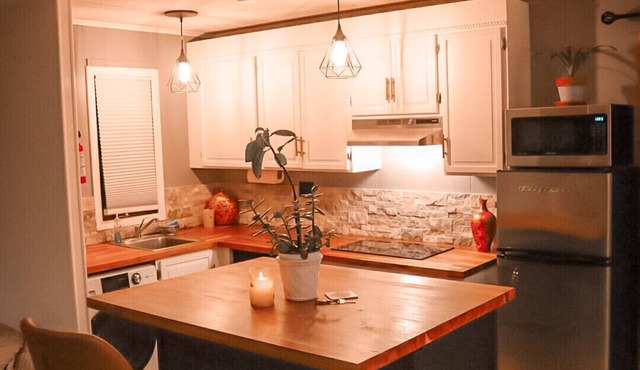 Relaxing studio with kitchen in weston woods