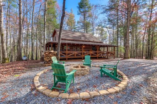 Ridgetop Cabin in Blue Ridge! Wraparound Porch!