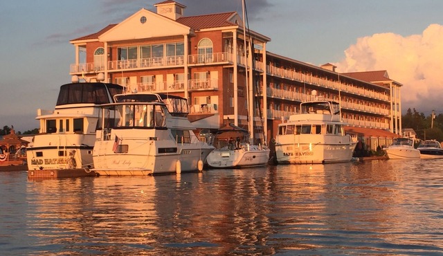 Riveredge Resort