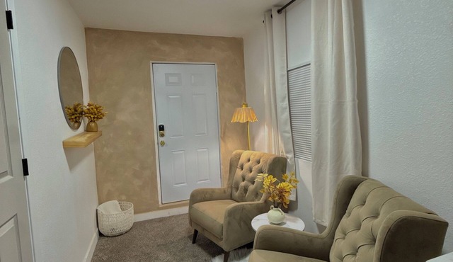 Room modern and comfy, in VEGAS !