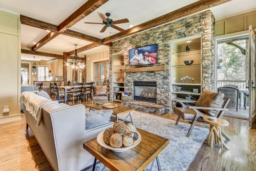 Screened Porch + Mtn Views: Luxe Burnsville Condo