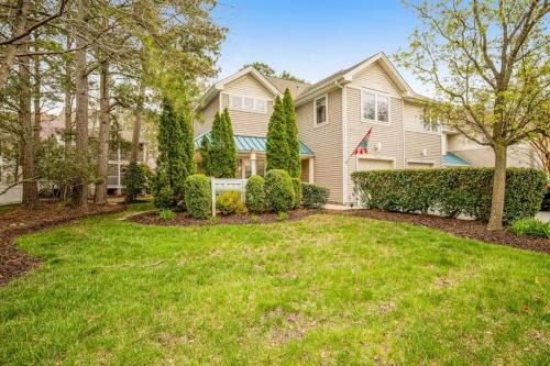 Sea Colony - 53040 Lakeshore