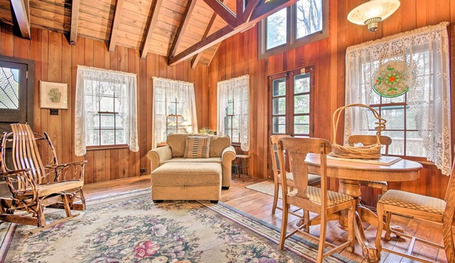 Secluded & Rustic Lake Harmony Cabin w/Fire Pit!