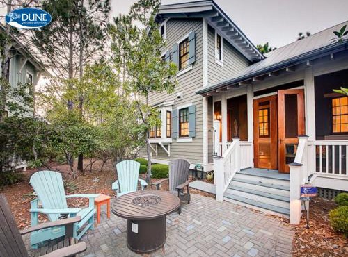'Serendipity' Beautiful 3BR Cottage Sleeps 8 Close to Lazy River Pool at Camp WaterColor home